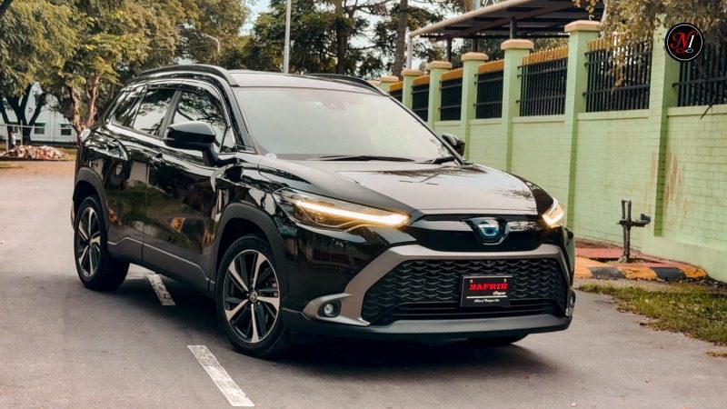 
								𝐂𝐨𝐫𝐨𝐥𝐥𝐚 𝐂𝐫𝐨𝐬𝐬 𝐙 𝐋𝐞𝐚𝐭𝐡𝐞𝐫 full									