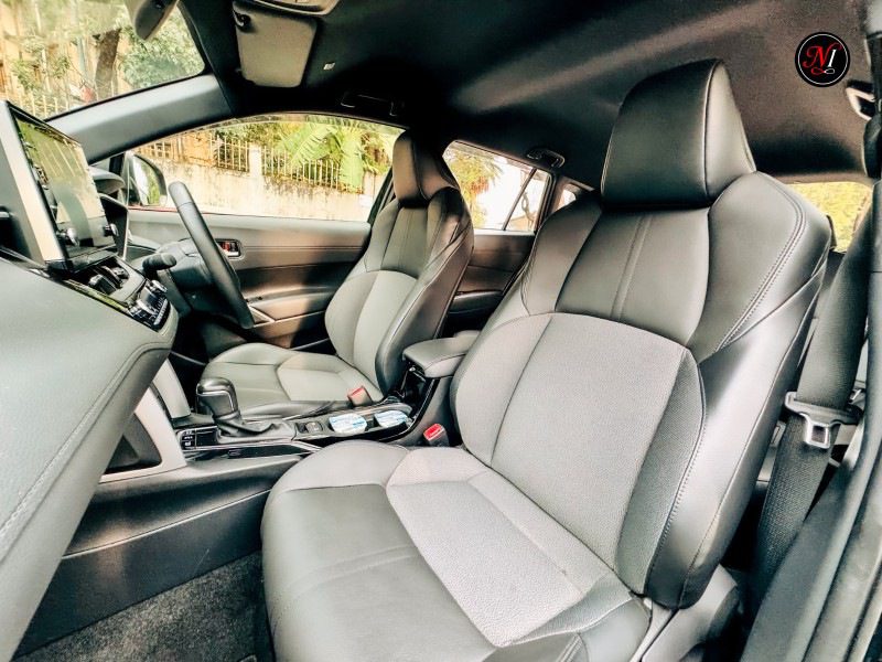 
								𝐂𝐨𝐫𝐨𝐥𝐥𝐚 𝐂𝐫𝐨𝐬𝐬 𝐙 𝐋𝐞𝐚𝐭𝐡𝐞𝐫 full									