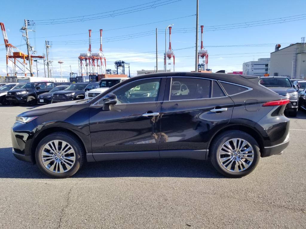 
								2022 Toyota Harrier (Non-Hybrid) full									