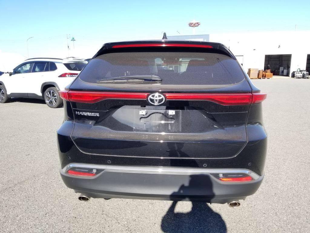 
								2022 Toyota Harrier (Non-Hybrid) full									