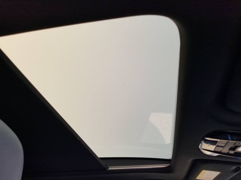 
								2022 Toyota Harrier (Non-Hybrid) full									