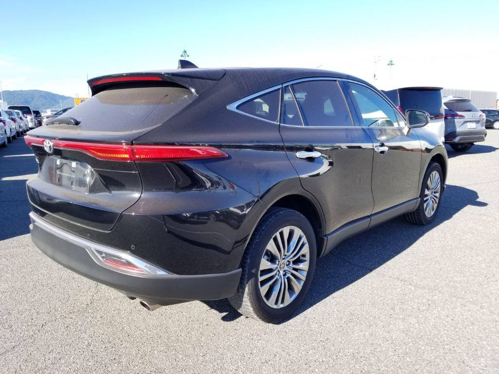 
								2022 Toyota Harrier (Non-Hybrid) full									