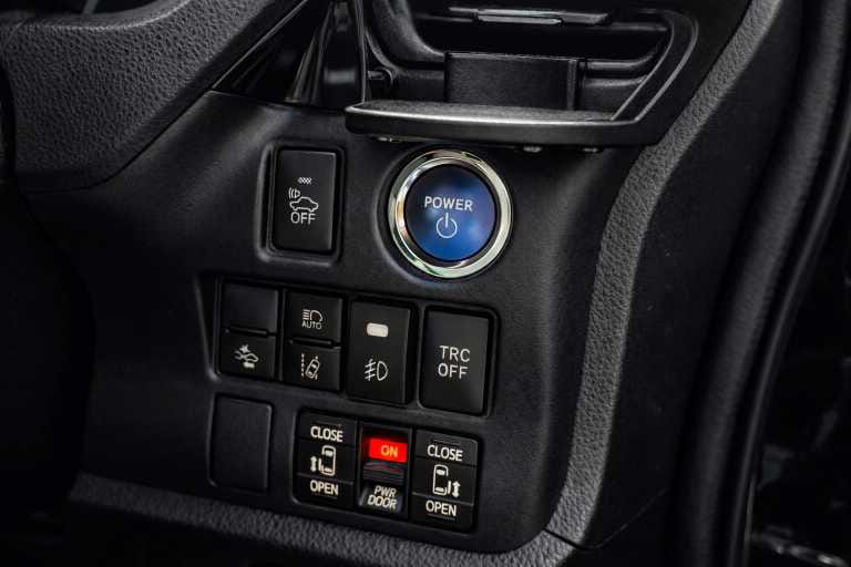 
								ESQUIRE GI HYBRID MODELLISTA 20216 full									